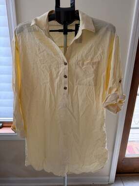 Zeagoo Women's Yellow Button-Down Roll-Tab Sleeve Shirt Size M